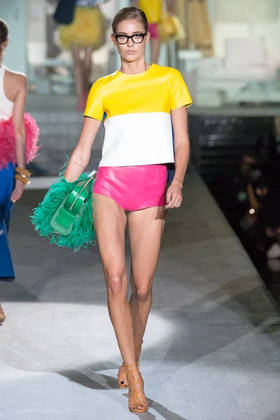 Look 8